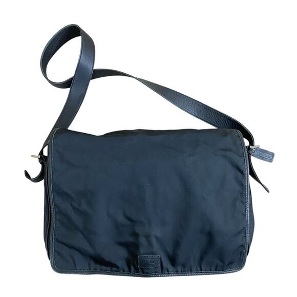 Coach Black Nylon Messenger Bag w Leather Trim Flap Closure Adjustable Straps - Picture 1 of 12